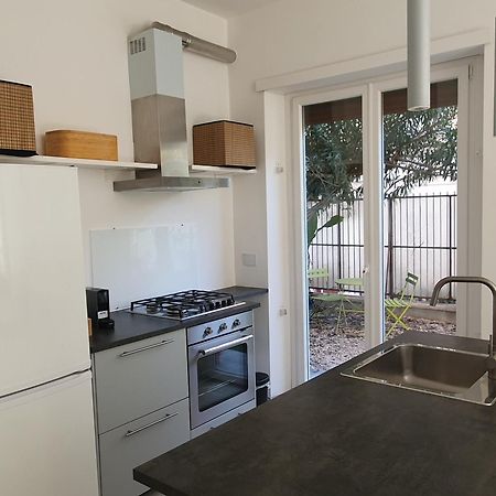 Trastevere Marlu Garden House Apartment Rome Exterior photo